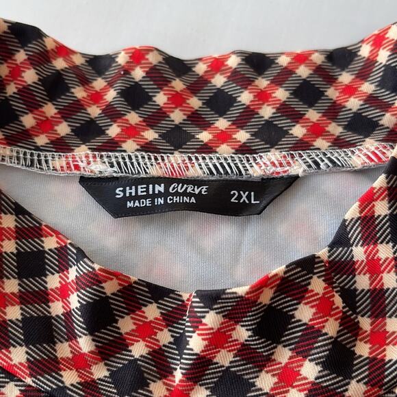 NEW Shein Red and Black Plaid Mock Neck Long Sleeve Tee Shirt Women's SIZE 2XL - Picture 7 of 8